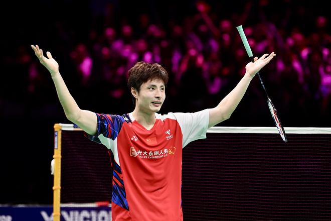 她面对的对 她面对的对