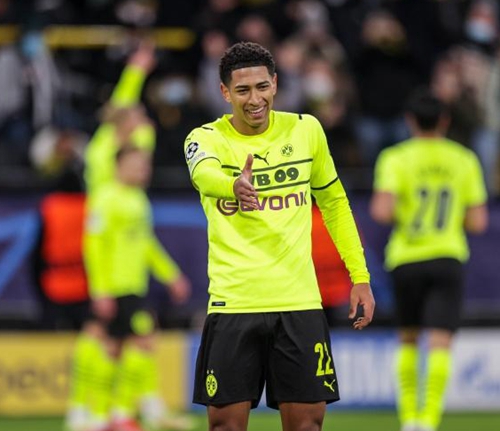 手的角色出 手的角色出